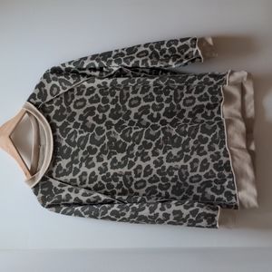 **Leopard pattern crewneck lightweight